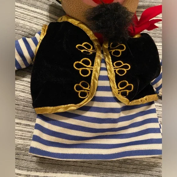 Melissa & Doug Pirate Hand Puppet Barnacle Bart Pretend Play Plush No Stick - Picture 3 of 11